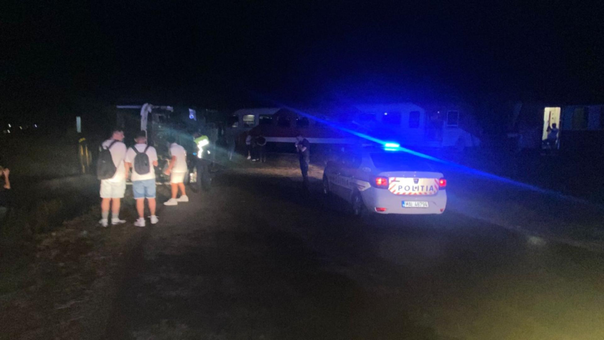 Accident feroviar grav în județul Iași. Un tren a lovit în plin un camion – FOTO