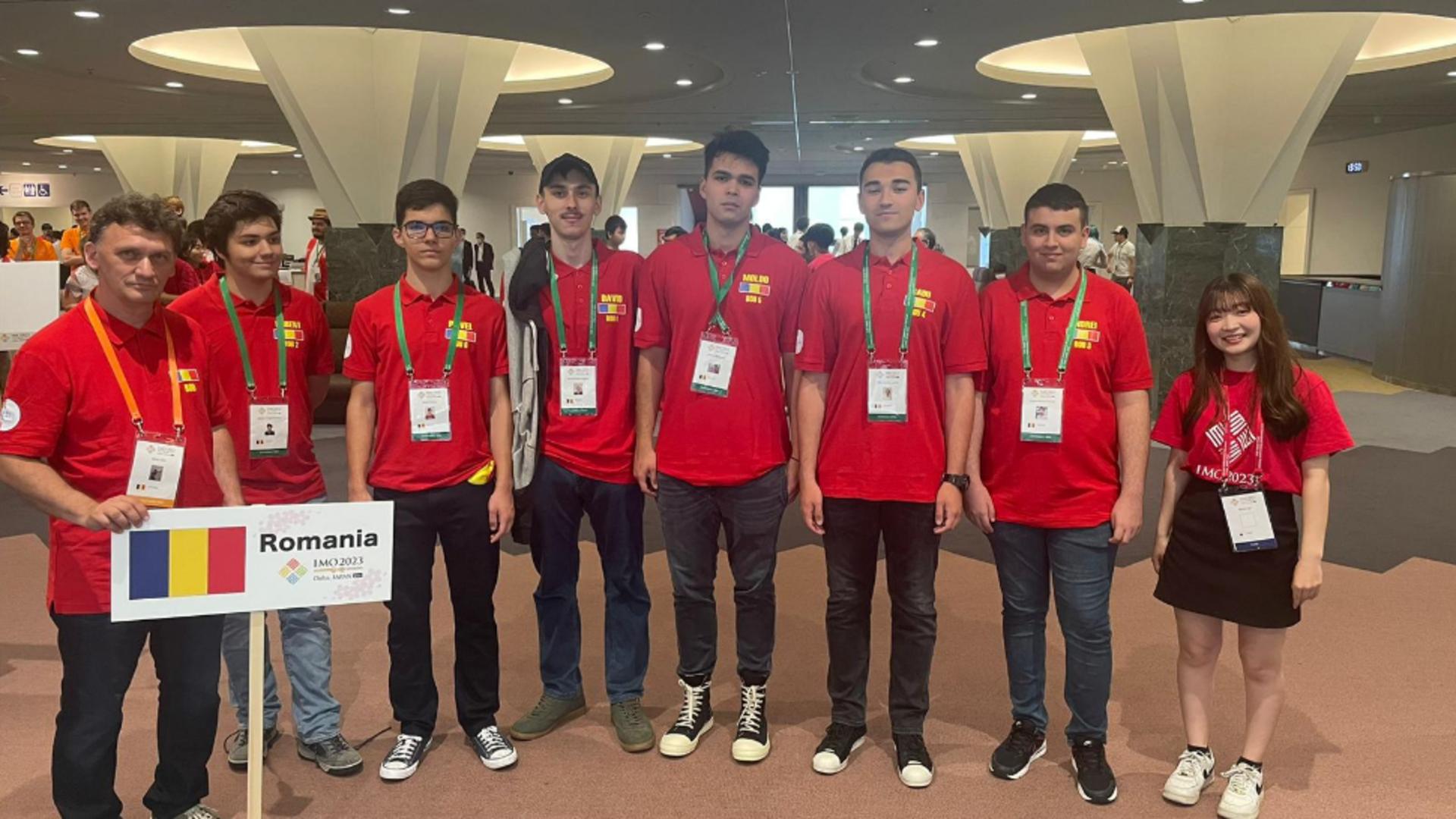 Olimpicii români la matematică au făcut istorie: locul 4 în lume. Cine sunt elevii care au dus țara în top