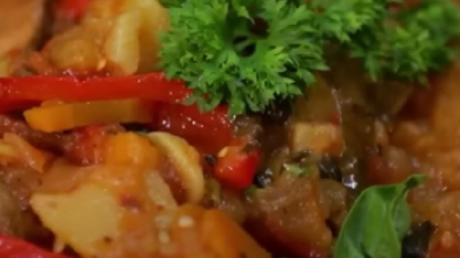 Ghiveciul călugăresc, sănătos și gustos – Condimentele speciale folosite la Mânăstirea Slănic-Argeș