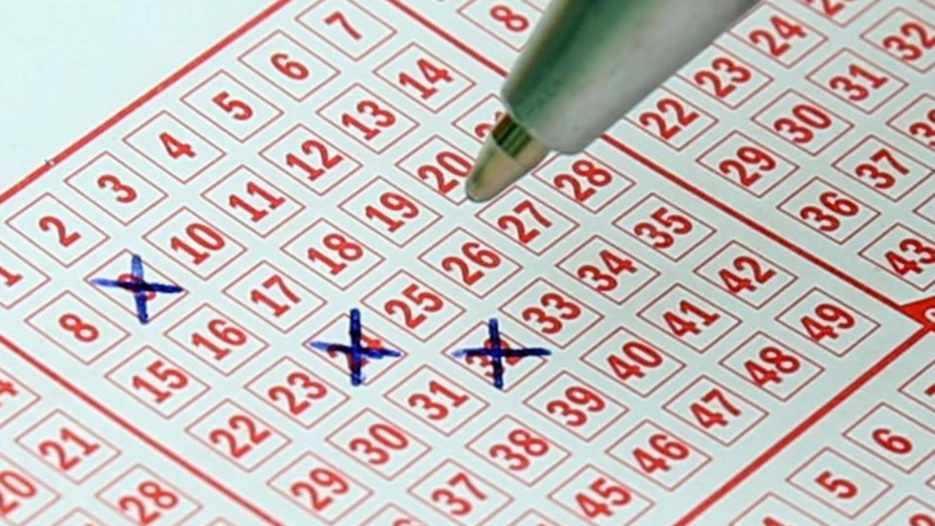 Reporturi uriașe de milioane de euro la extragerile Loto din 21 decembrie. Numerele norocoase au fost anunțate