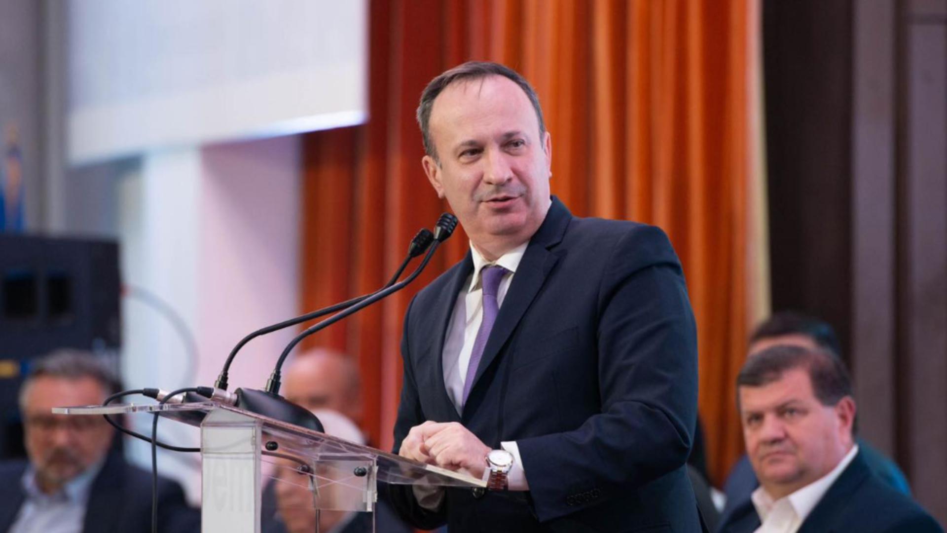 Adrian Câciu despre recomandările FMI pentru reducerea deficitului: Nu se face peste noapte, ci în câţiva ani
