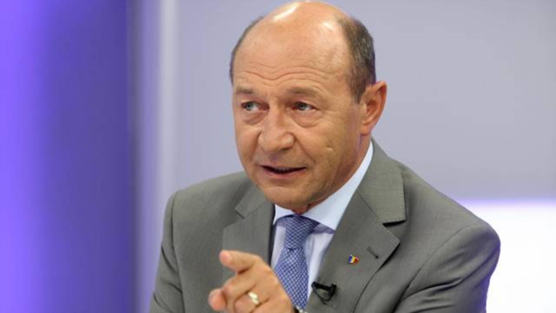Băsescu și-a salvat fiica de pușcărie, Udrea încă e după gratii. Manevrele fostului președinte