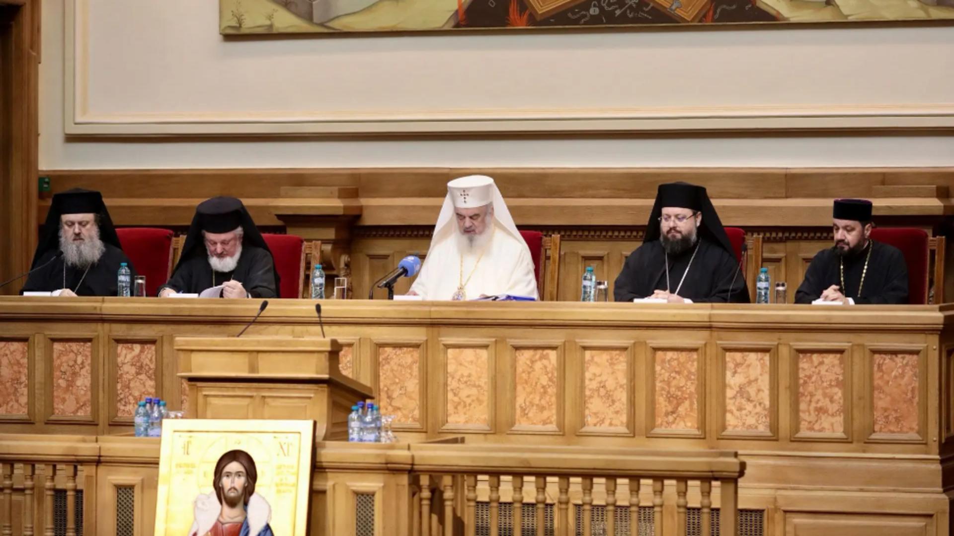 Patriarhul Daniel, îngrijorat de scăderea demografică a Bucureștiului. Au fost mai multe înmormântări decât botezuri