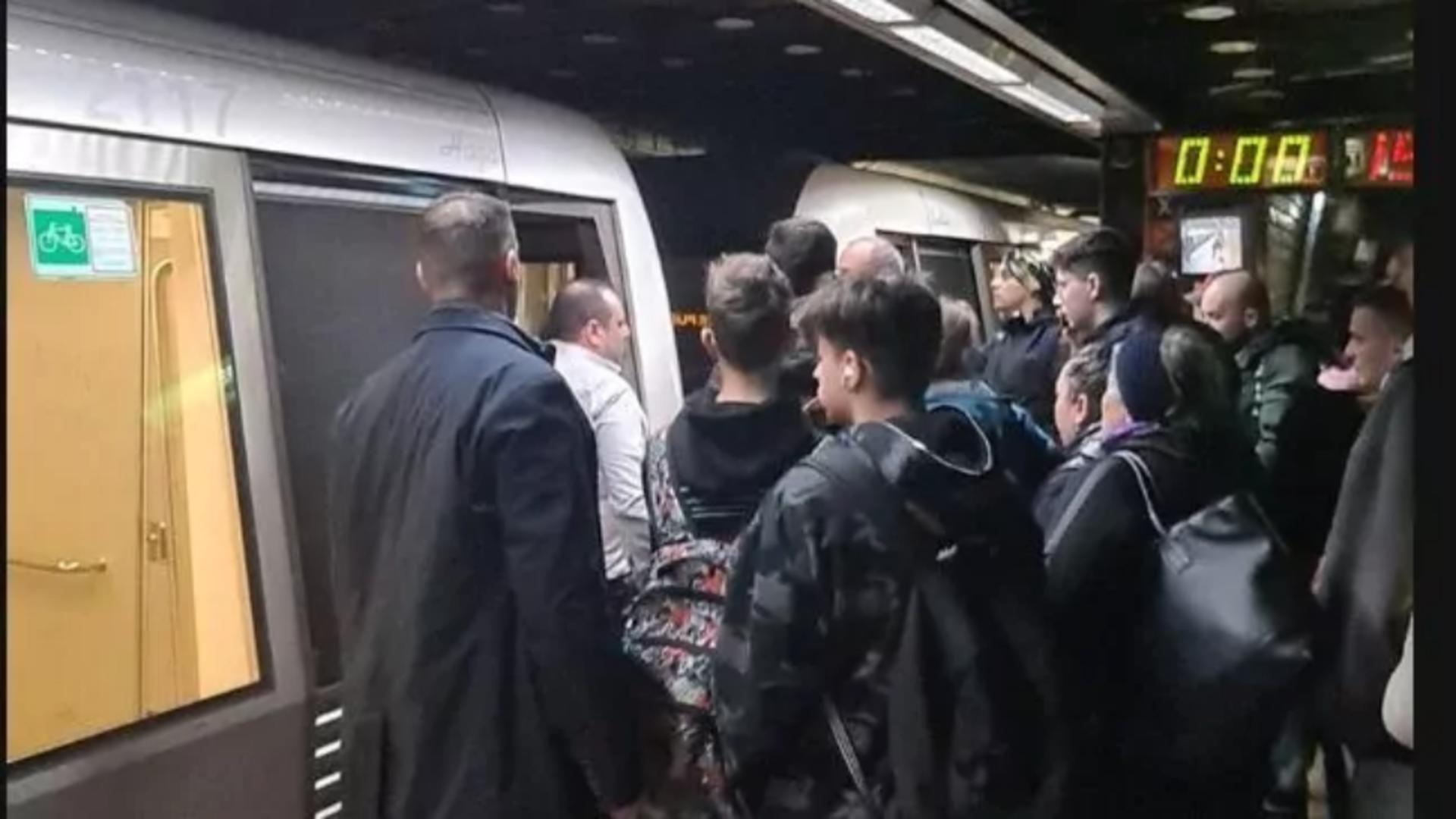 Raportul preliminar Metrorex – Cauzele accidentului care a paralizat circulația la metrou marți seara