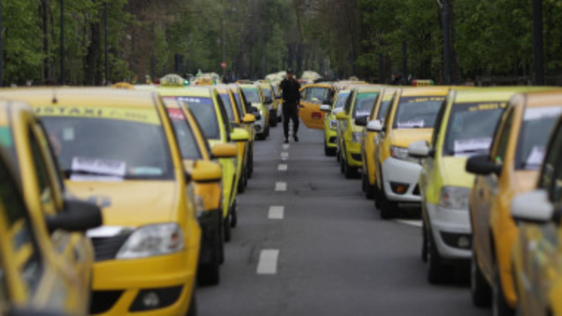 Taximetriștii protestează în București. Manifestarea publică a fost aprobată