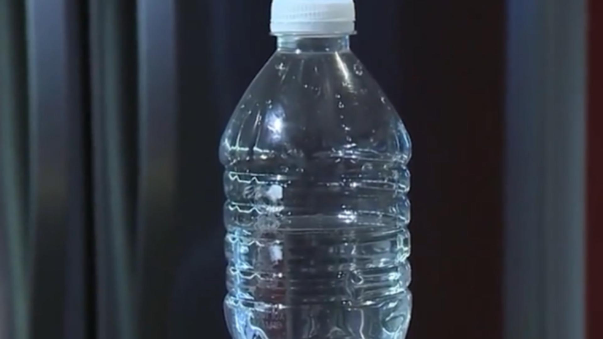 Câte grame de plastic ajung în corpul nostru, din alimentele de zi cu zi. Se pot dezvolta boli grave: date alarmante