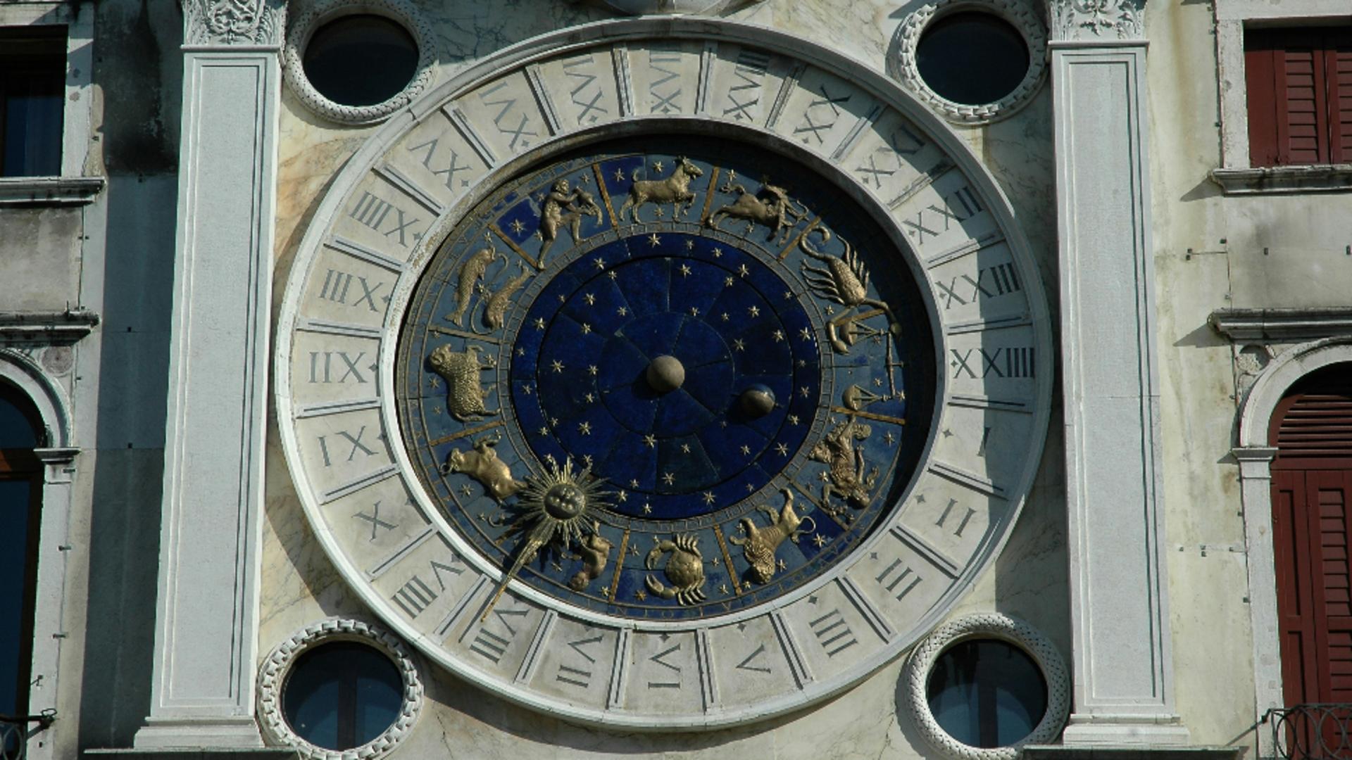 Horoscop duminică, 3 martie. Suișuri și coborâșuri pentru nativii din zodiac: o zodie are de luat o decizie importantă