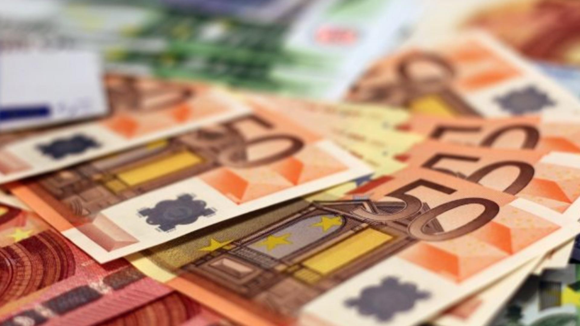 Bogătașii României respiră ușurați. Taxa pe marile averi a fost amânată