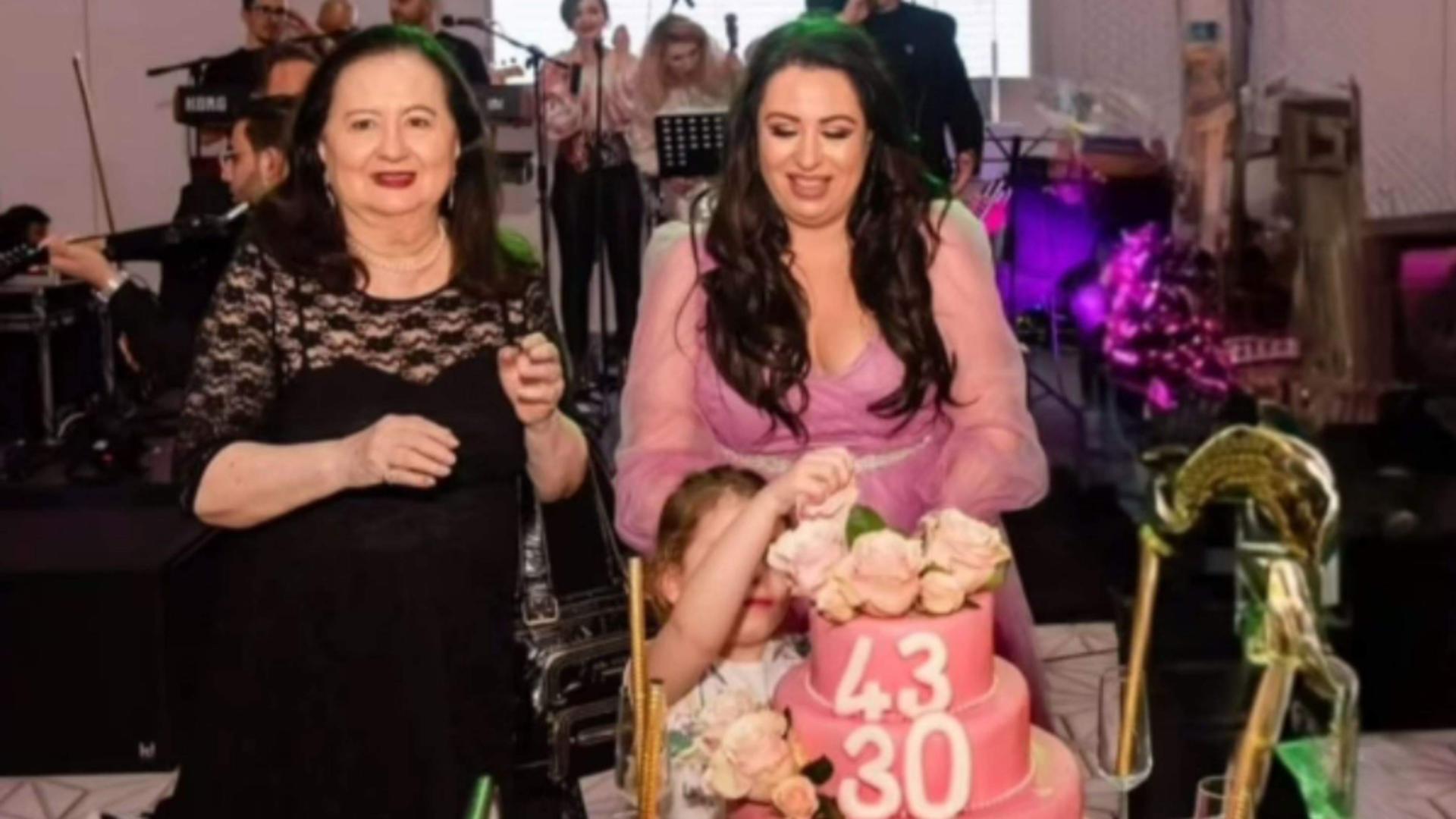 Ce mesaj a transmis Oana Roman în ziua în care mama sa ar fi împlinit 84 de ani: „Sper să sărbătorești!”
