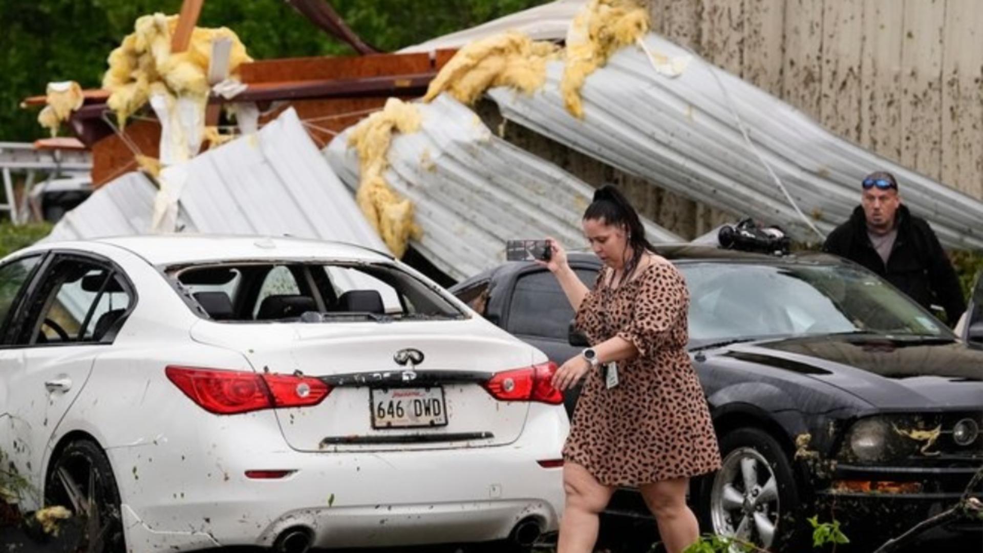 Peste 100 de tornade au măturat mai multe regiuni din SUA. Natura s-a dezlănțuit