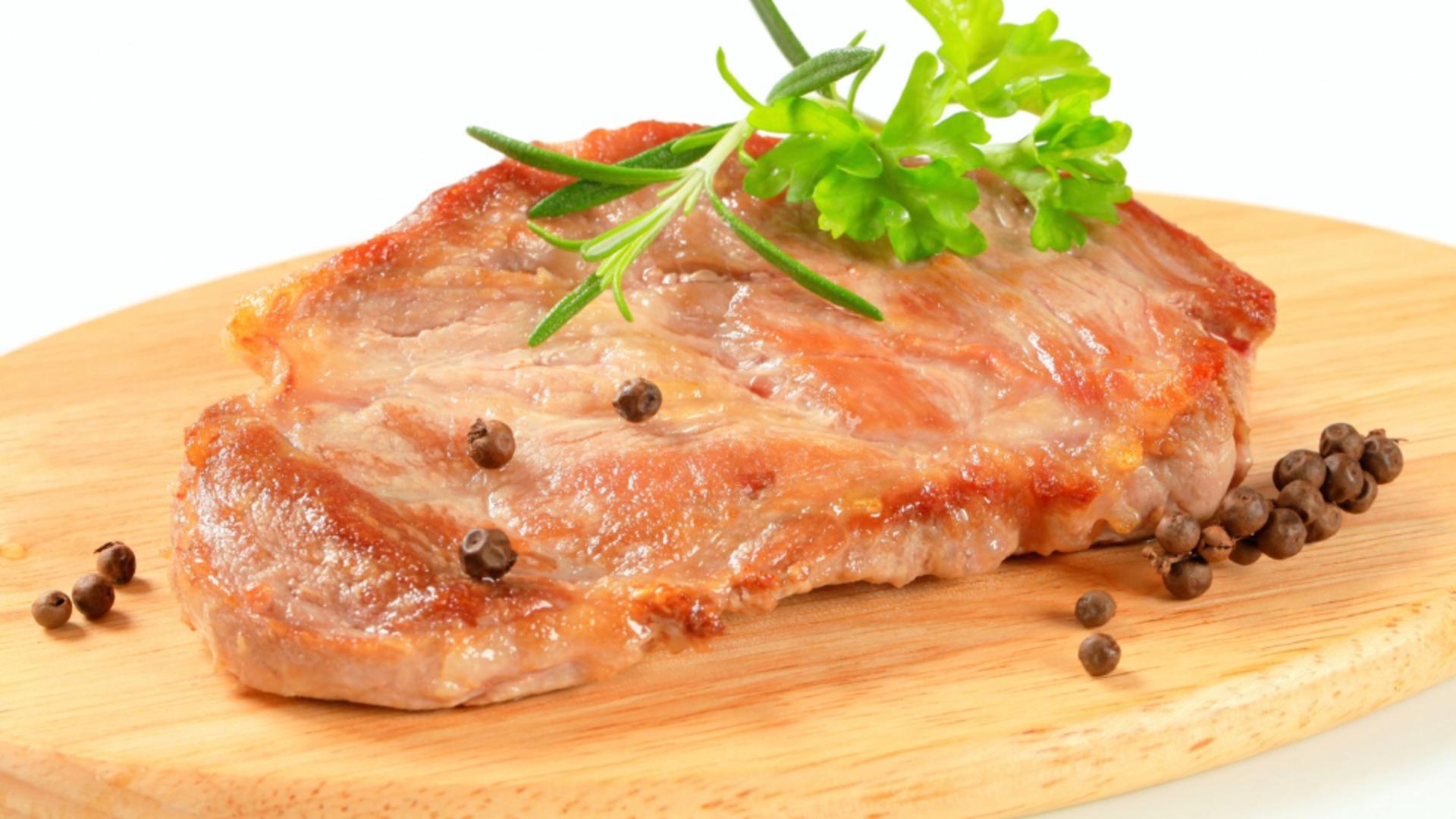 Condimentul care dă fripturii un gust aparte, indiferent că vorbim de pui, porc sau vită! Folosește-l și tu și vei obține un preparat savuros