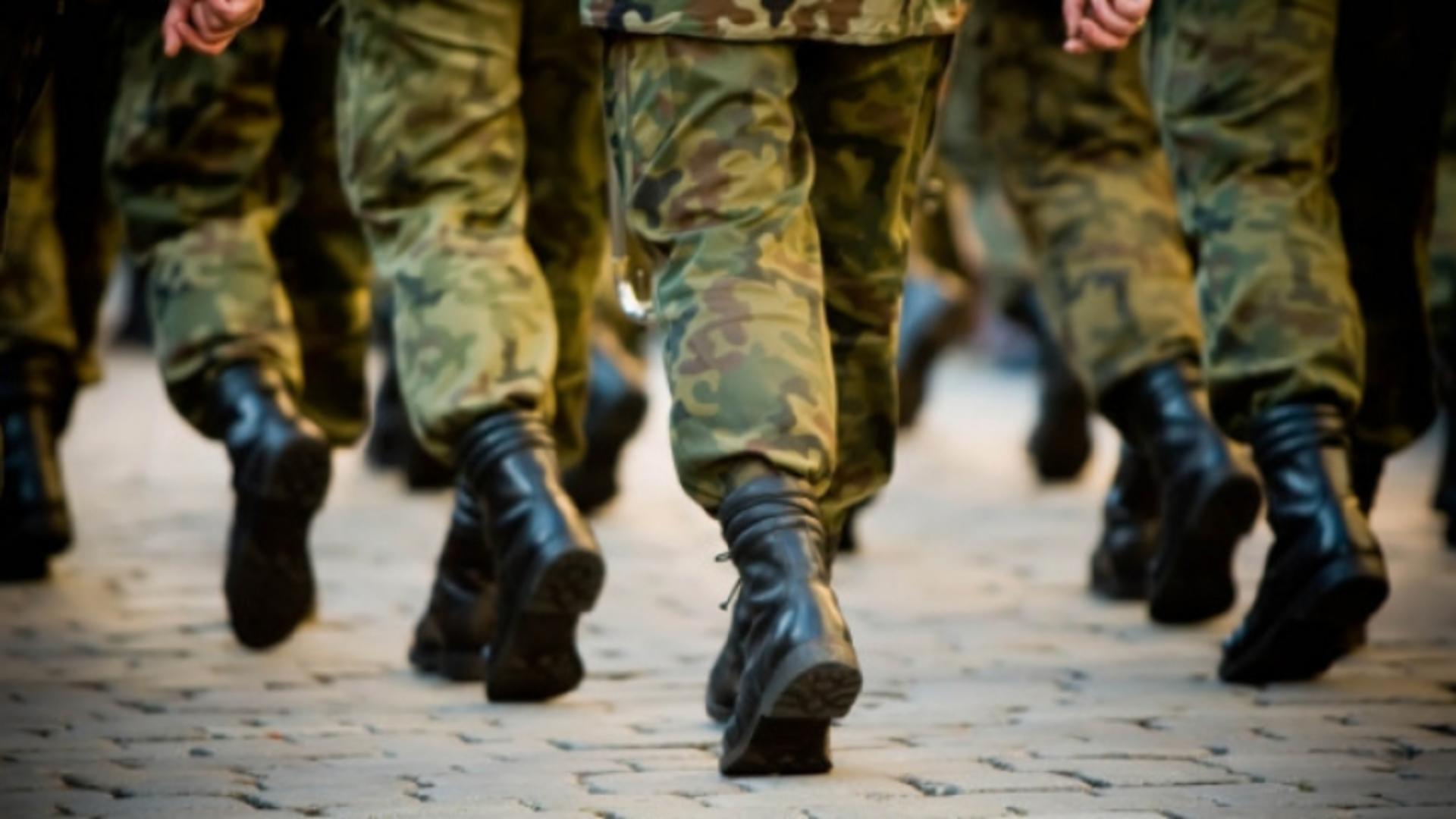 Modalitatea inedită prin care o țară NATO încearcă să atragă recruți în armată. „Ofertă specială!”