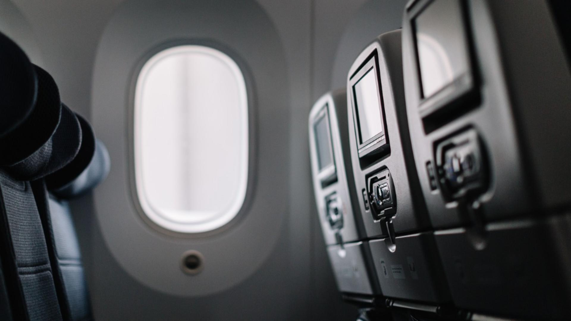 Anchetă pentru încălcarea Codului Aerian după prăbușirea unui avion în Arad – Două persoane au murit