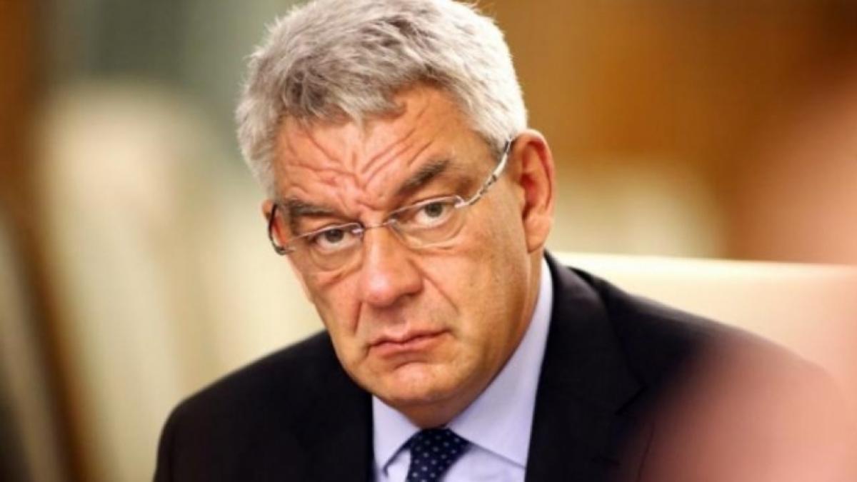 Mihai Tudose a scos o carte în 60 de mii de exemplare din bani publici. Tiraj neobișnuit