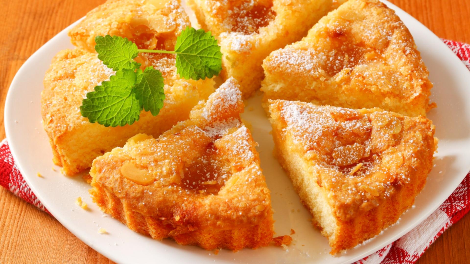 Desert delicios de toamnă. Cum se prepară tortul de merișoare cu mere