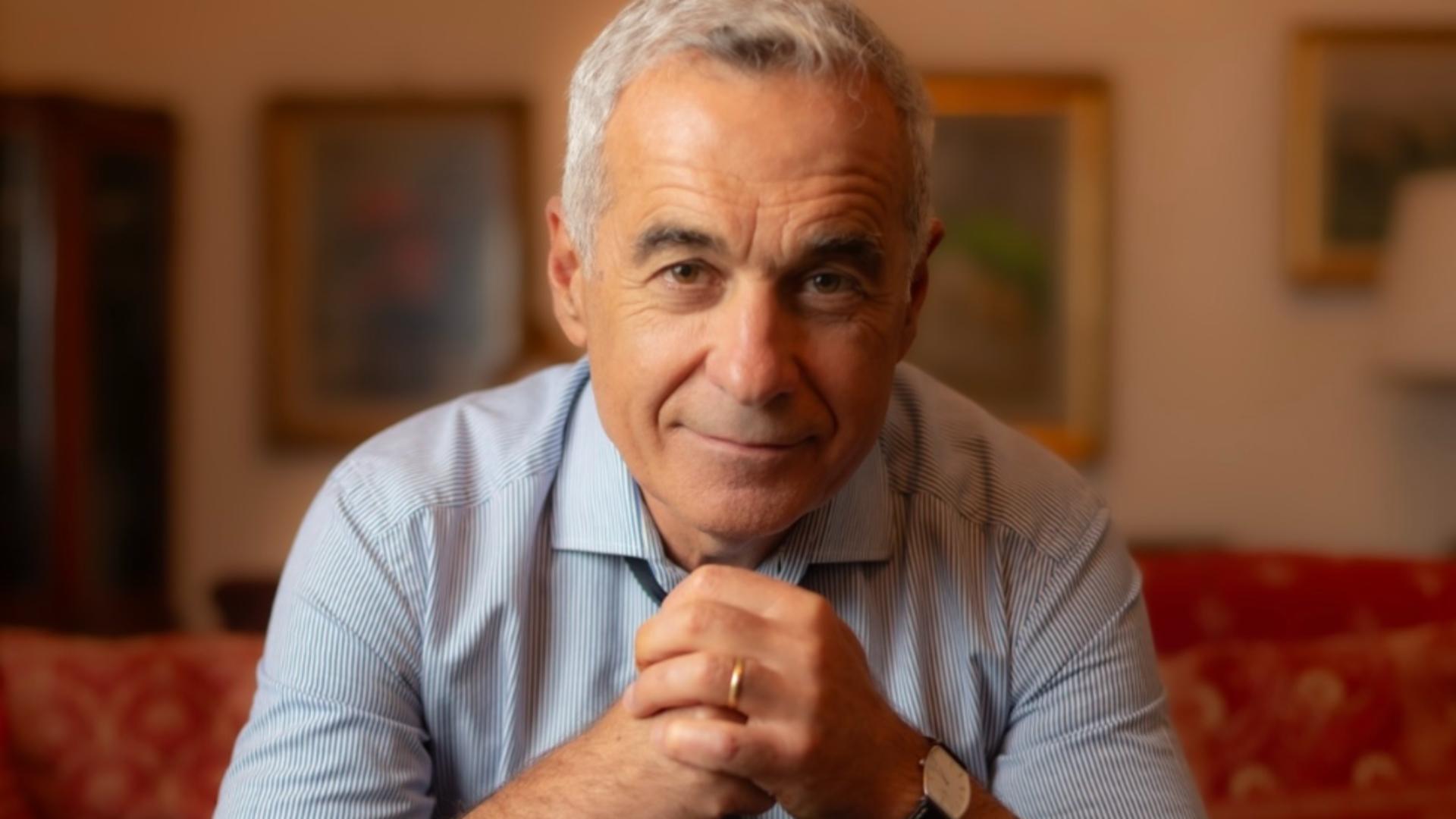 CULISELE STATULUI PARALEL. Călin Georgescu, MESAJ pentru români îanintea scrutinului din 8 decembrie: Fiți curajoși, fiți uniți, fiți multi la vot