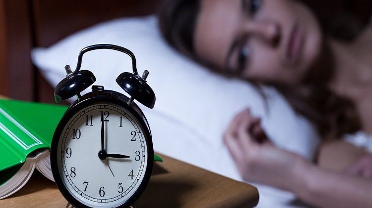 Remediul secret pentru insomnie și multe alte afecțiuni ascunse în bucătăria ta