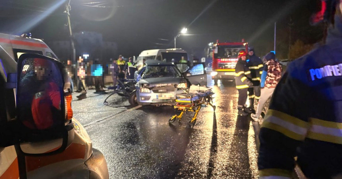 Accident grav în Giurgiu: Trei persoane, printre care și o minoră, au ajuns la spital după ce o mașină s-a izbit de un stâlp