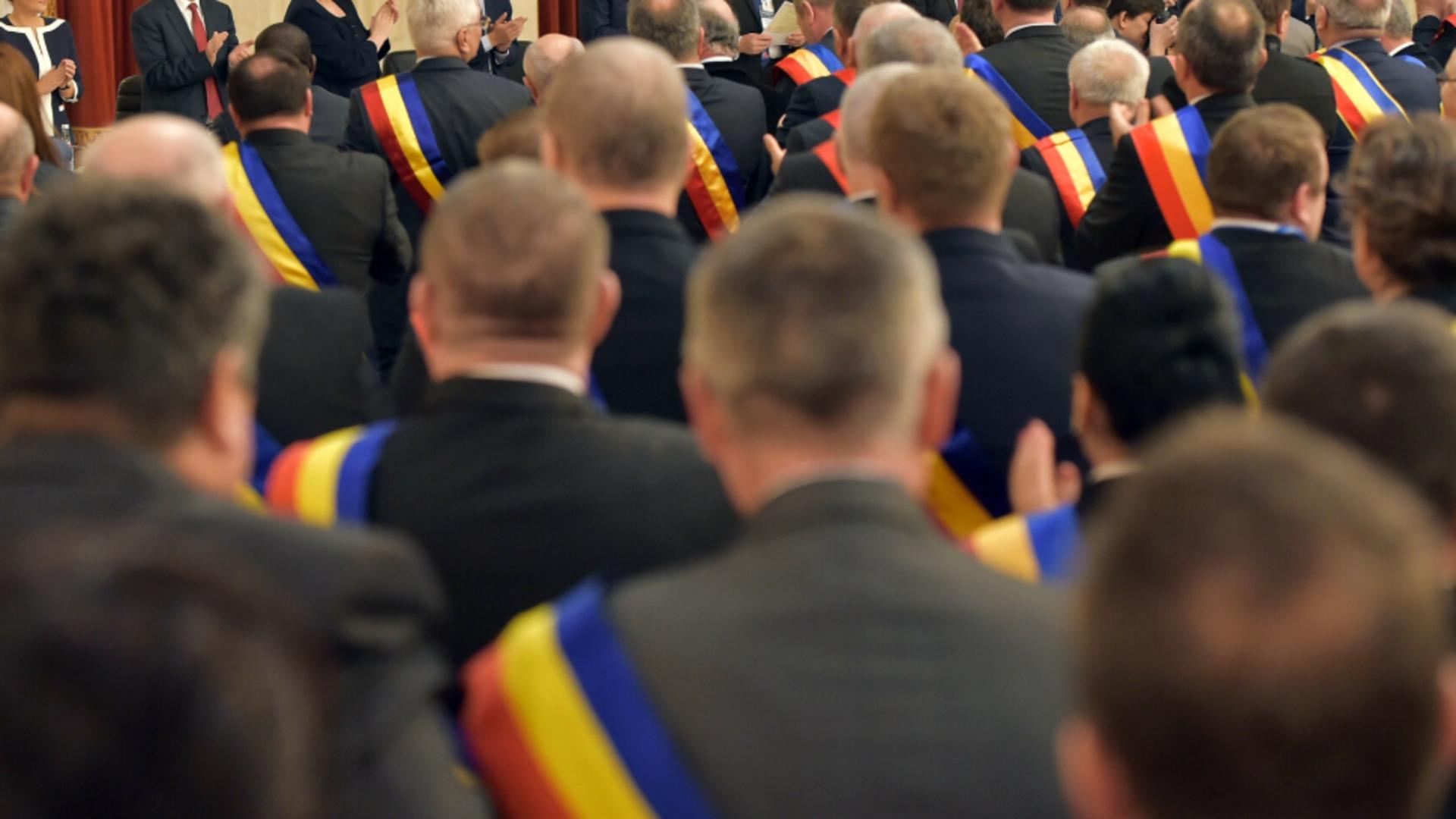 Grupul parlamentar PACE – Întâi România, scrisoare deschisă către toți primarii din România: ”Este momentul ca vocea administrației locale să se facă auzită la București”