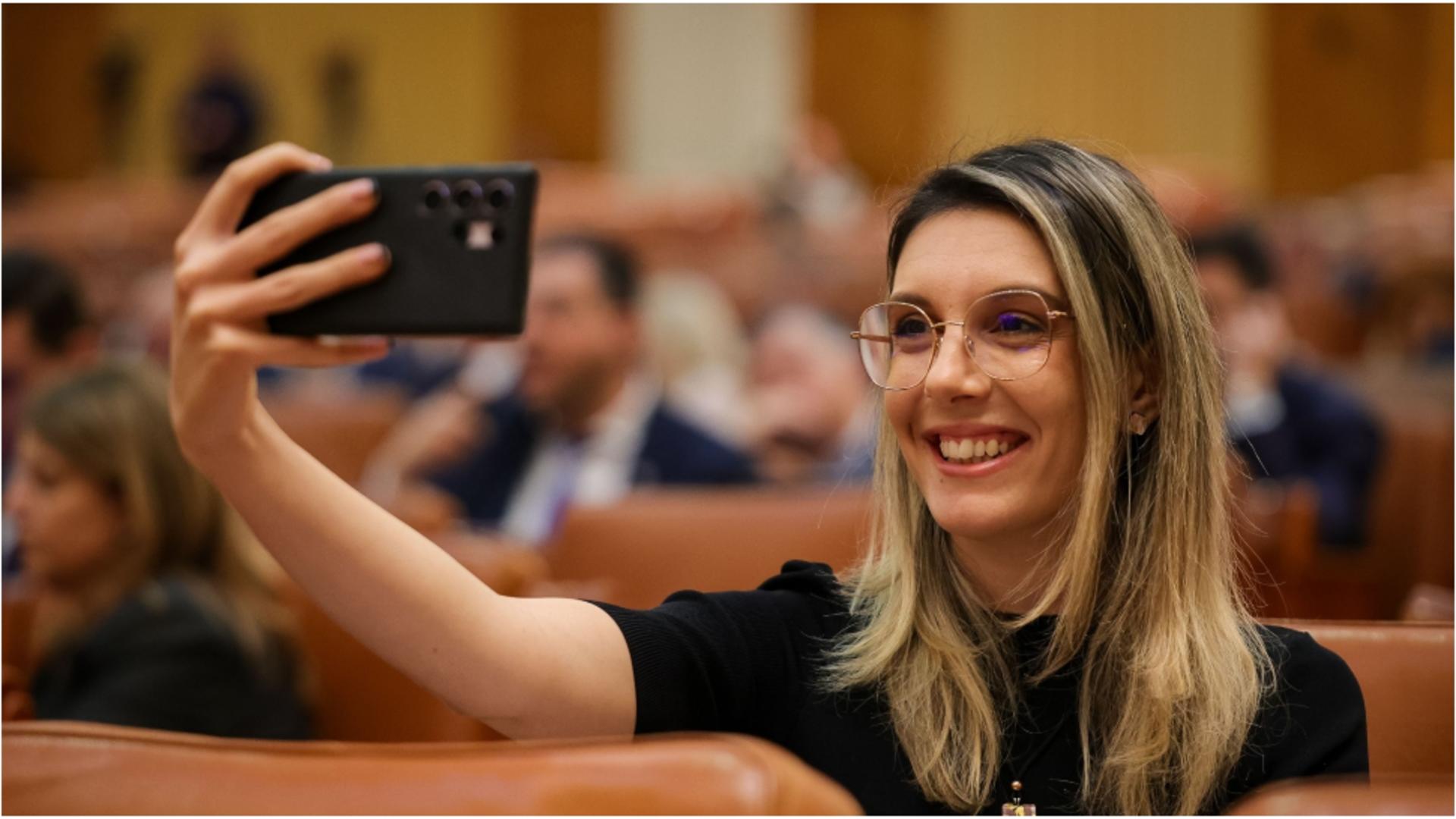 Rezista de la Mediu îl apără pe impostorul Moșteanu. ”Studiile contează, însă și ce a făcut la minister” -VIDEO