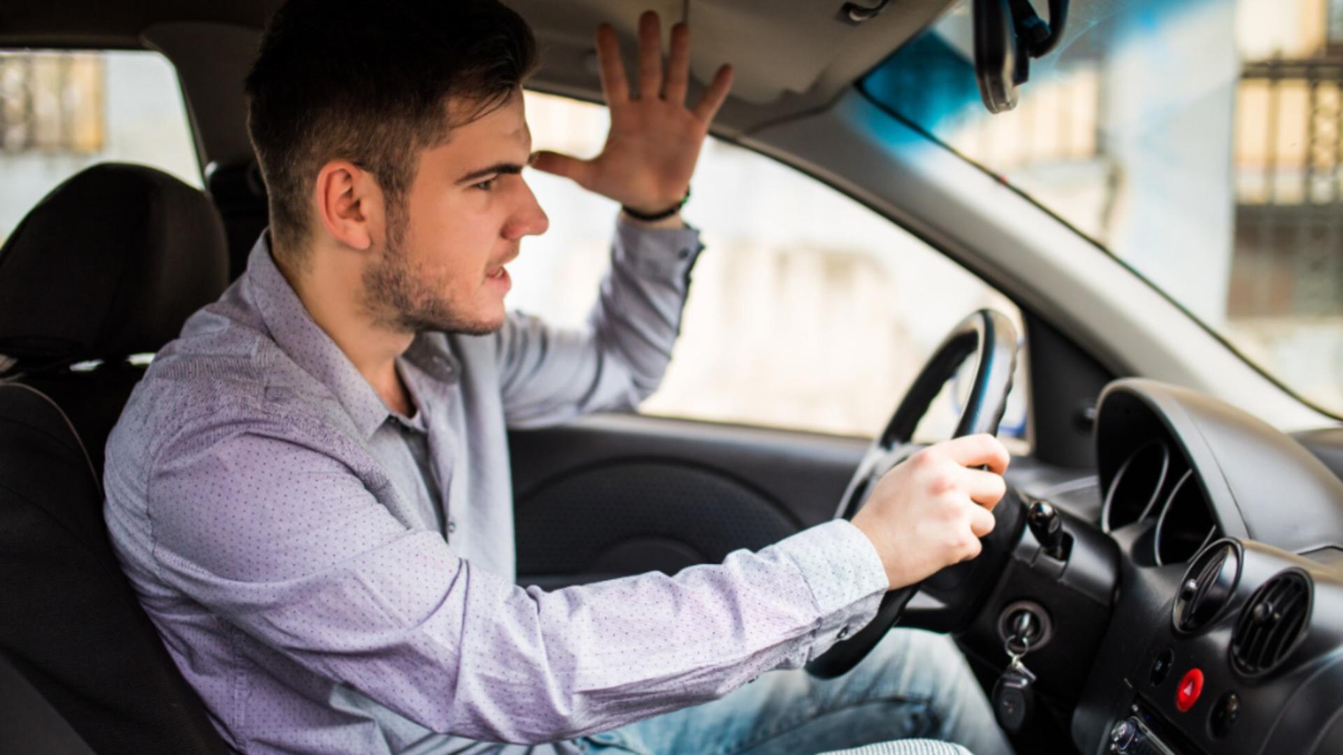 Extra probleme pentru șoferi, odată cu o nouă lege. Dacă nu plătești taxele și impozitele, nu îți recuperezi permisul de conducere