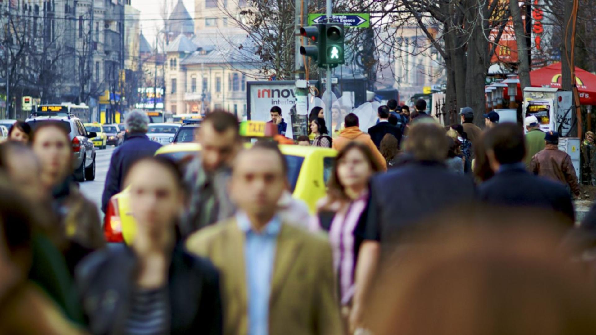 România, sub spectrul recesiunii. Majoritatea populației se așteaptă la o criză economică în 2026