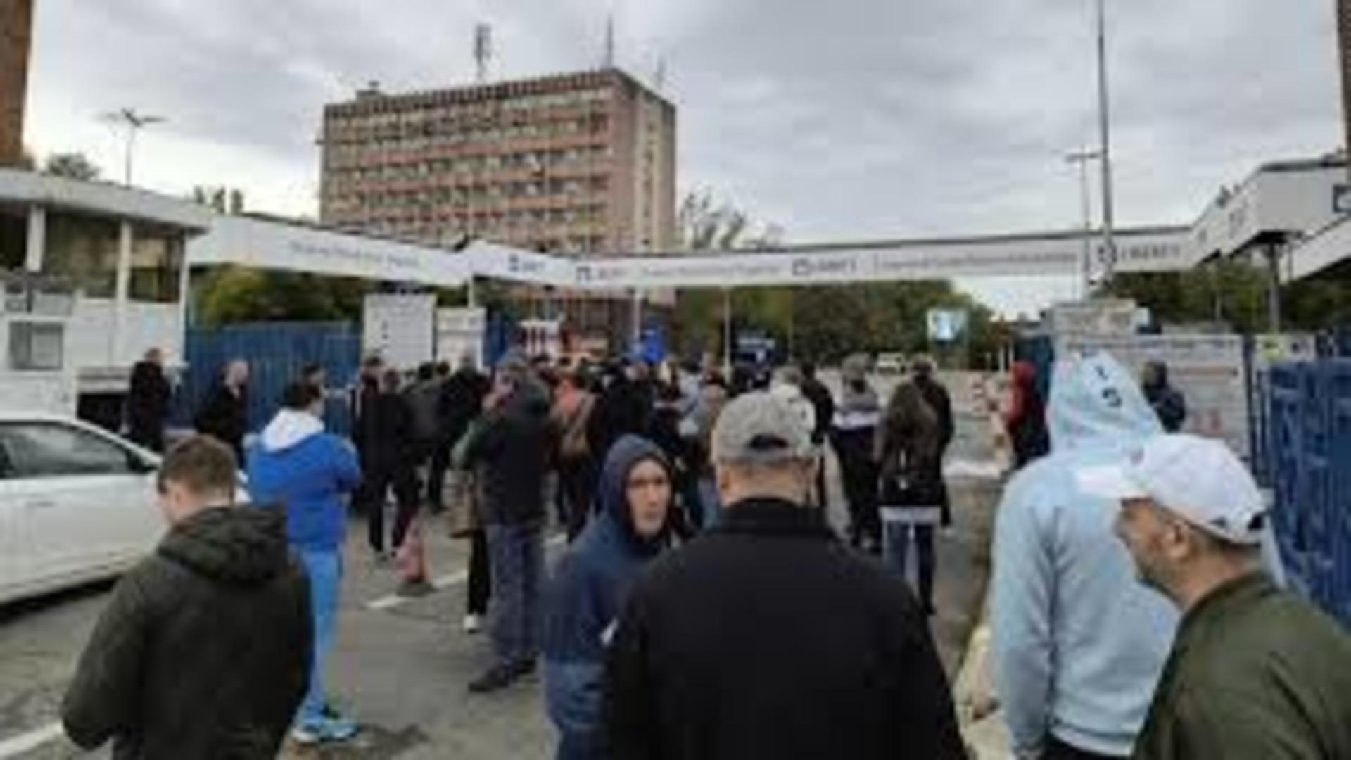 Situația critică a combinatului siderurgic Galați. Autoritățile nu găsesc soluții, un angajat în greva foamei a ajuns la spital