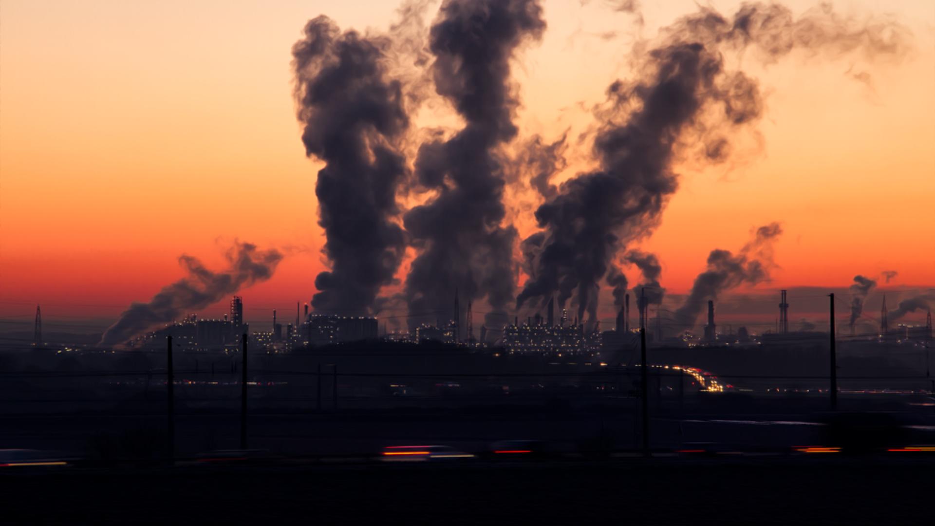 UE face bani din carbon, încasări triple din taxele pe poluare. România, peste media regiunii